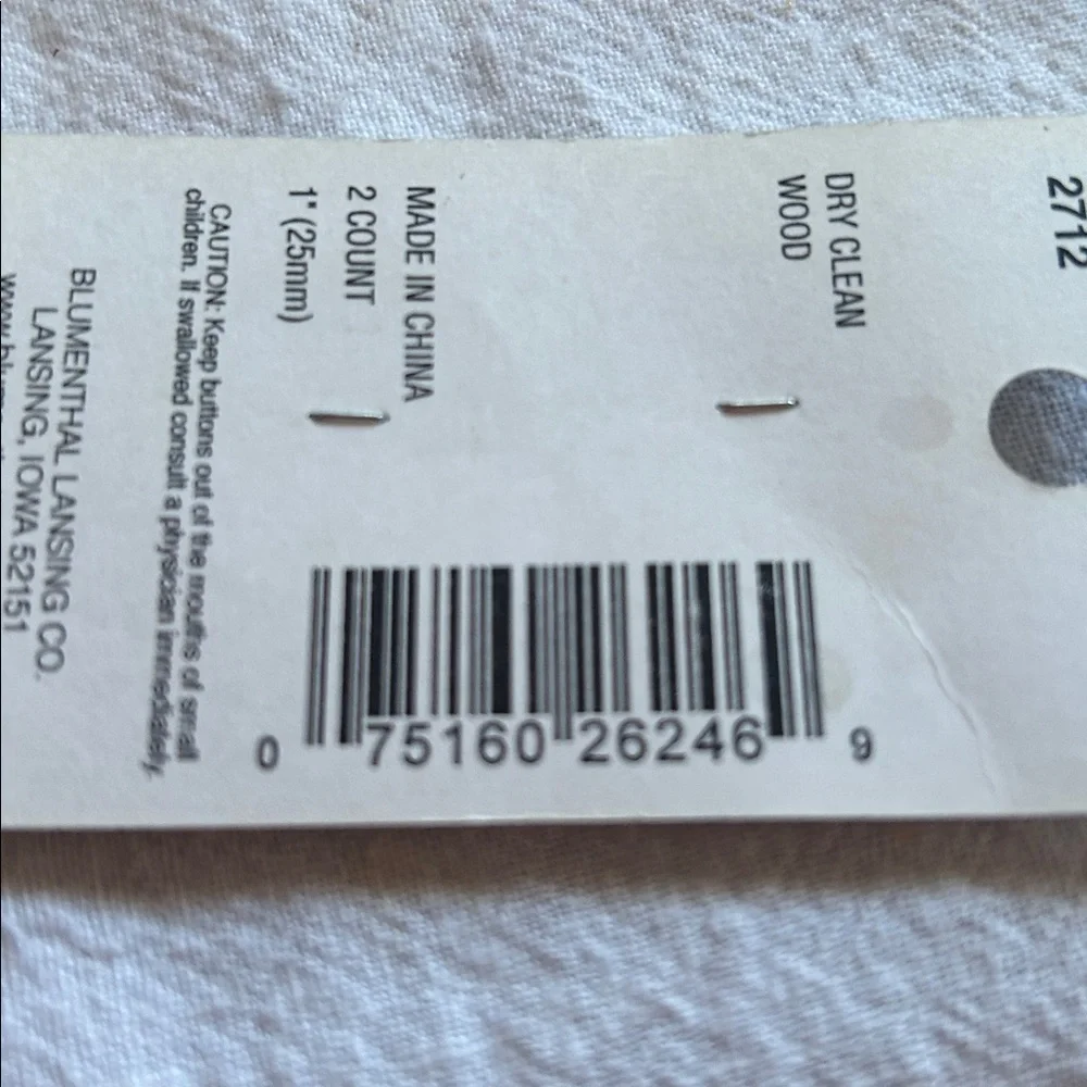 Assorted Button Collection - Picture 4 of 4